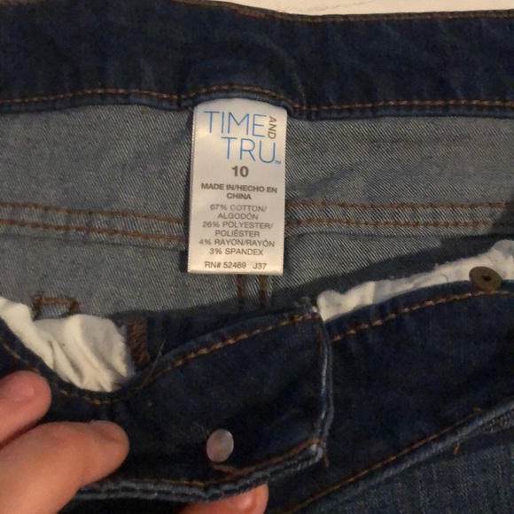 Blue Jean shorts - Picture 6 of 7